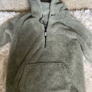 Sherpa Green Pullover